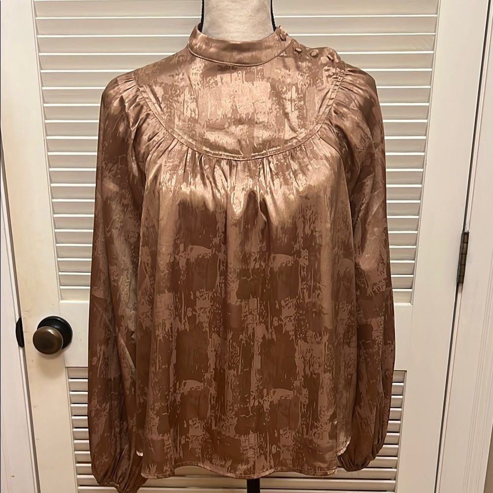 Aura Ruffled Long Sleeve Blouse in Gold, Size XSmall, EUC